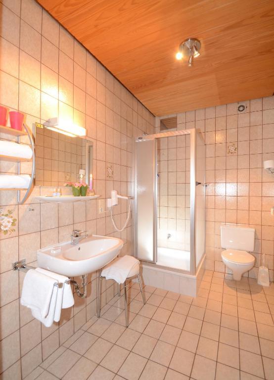 Gasthof Zur Post Hotel Und Parkplatz Vohenstrauss Rom bilde