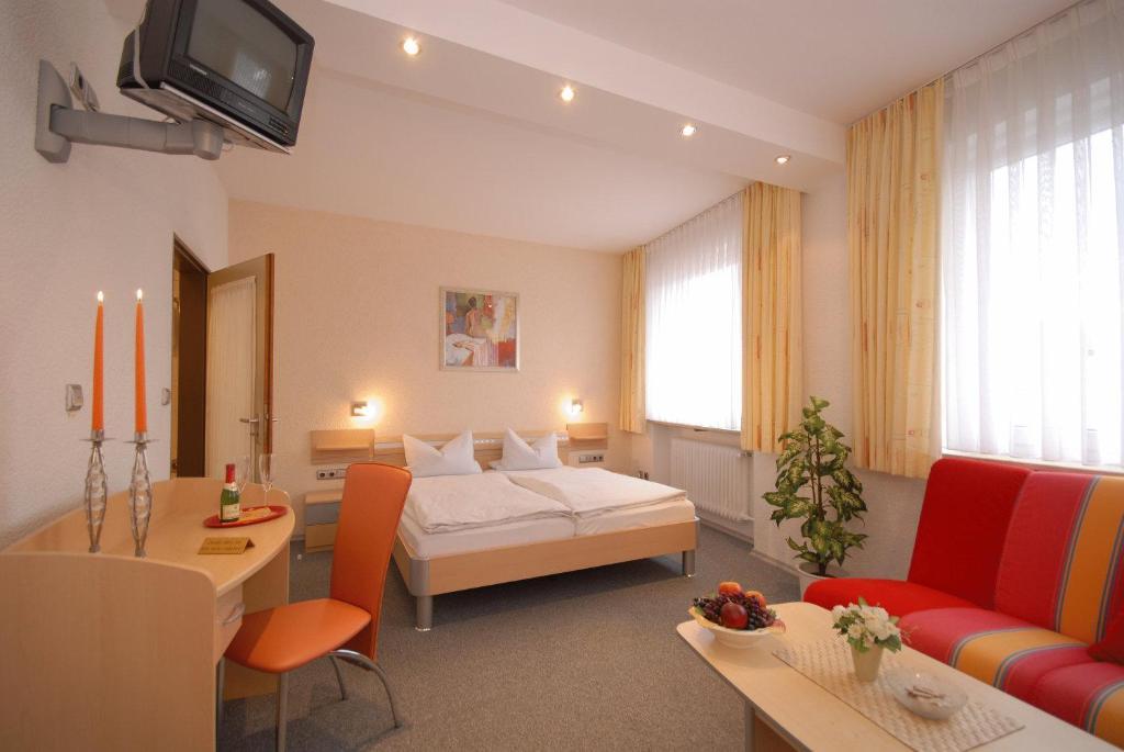 Gasthof Zur Post Hotel Und Parkplatz Vohenstrauss Rom bilde